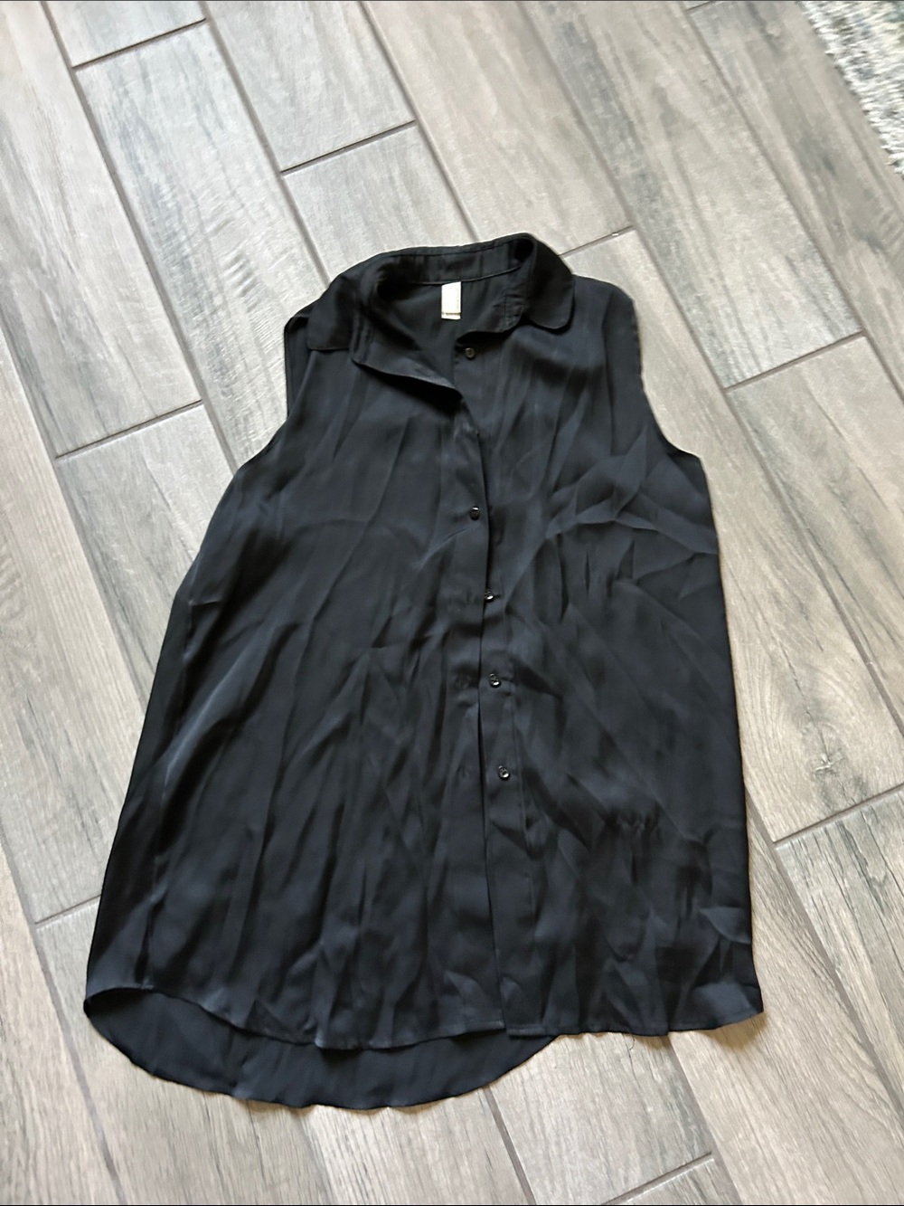 American Apparel Black Sleeveless Button-Down Blouse